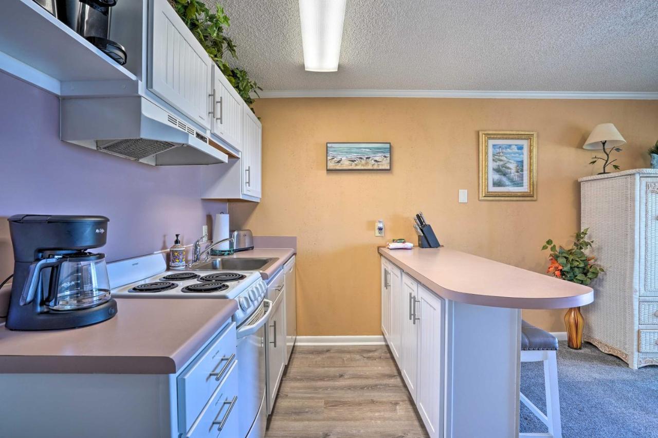 Isle Of Palms Beachfront Condo With Balcony And Pool! Buitenkant foto